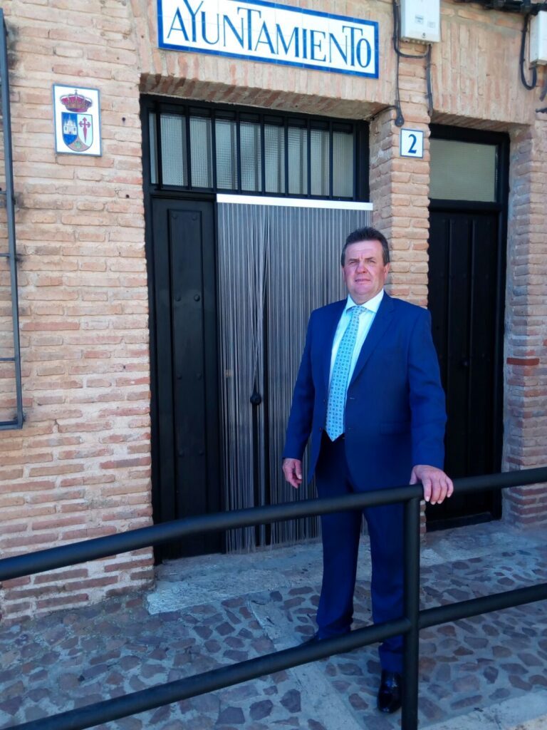 Jose Torres alcalde de San Carlos del Valle