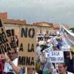 Moción Contra la Minería de Tierras Raras